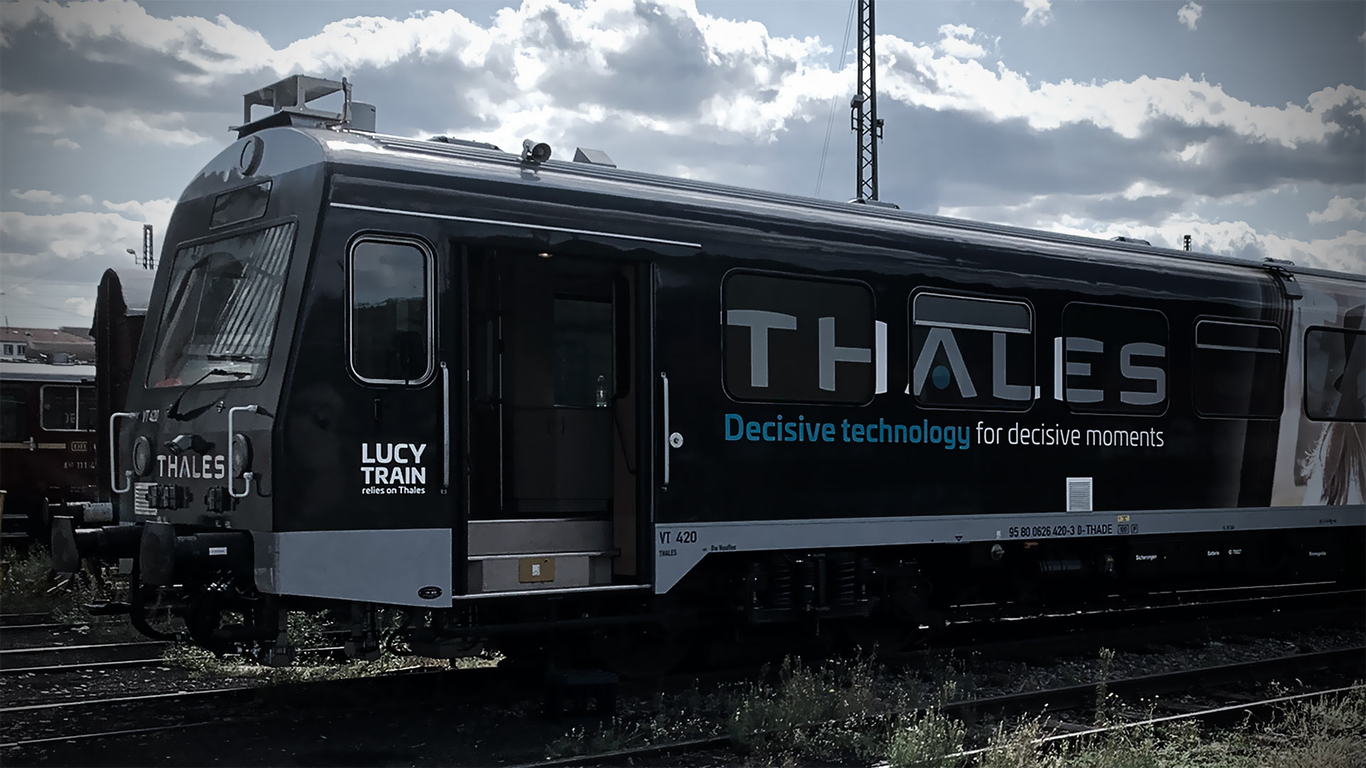 Success Story Smart Rail | Industrial Raspberry Pi Smart Rail – On display is Lucy, a laboratory train from Thales Germany