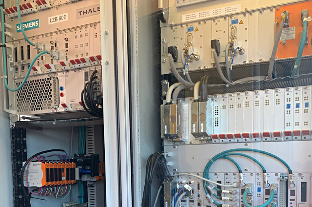Revolution Pi connection to OMRON PLC | Industrial Raspberry Pi RevPi in the control center